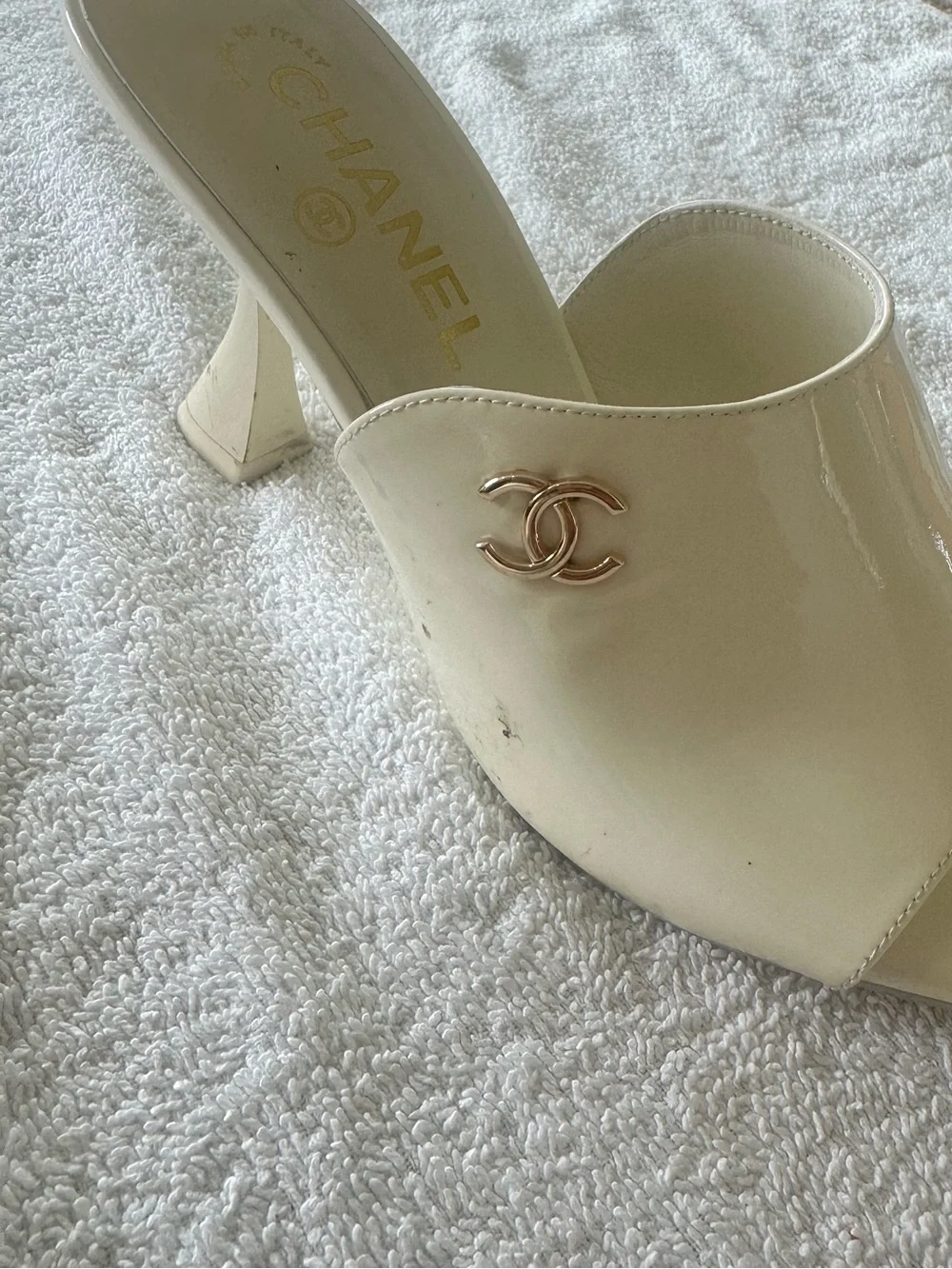 CHANEL Mules Patent Calfskin